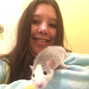 Meet your Posher, Stephanie